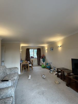 3 bed Appartment TO LET In Bromley - Photo 1