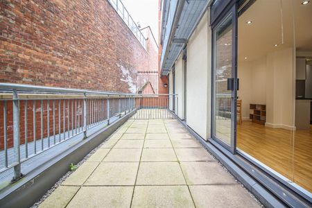 2 Bedroom Apartment - Photo 3