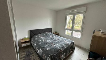 HAGONDANGE - FACE AU PARC - F2 - CUISINE EQUIPEE - GARAGE - Photo 5