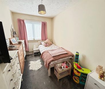 2 bedroom semi-detached house to rent - Photo 4