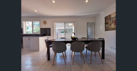 Fully Furnished Home walk to Syndal train station - Photo 5