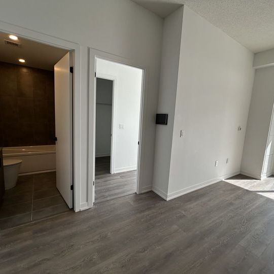 For Lease - 4878 Powers Common Unit# 901, Burlington, Ontario - Photo 1