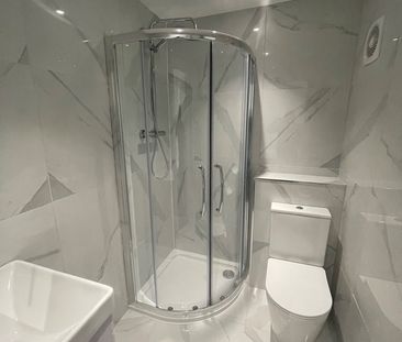 Room in a Shared Flat, Emmanuel House, CR2 - Photo 5