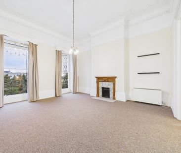 Suffolk Square, Cheltenham, GL50 - Photo 2