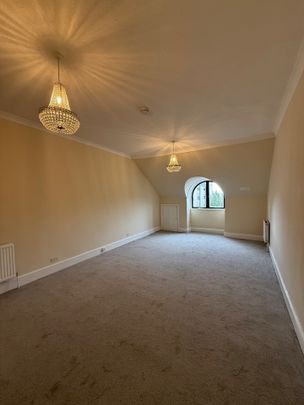 3 Bed Flat, Park Circus Place, G3 - Photo 1