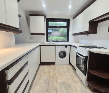 Cousin Lane - Photo 6