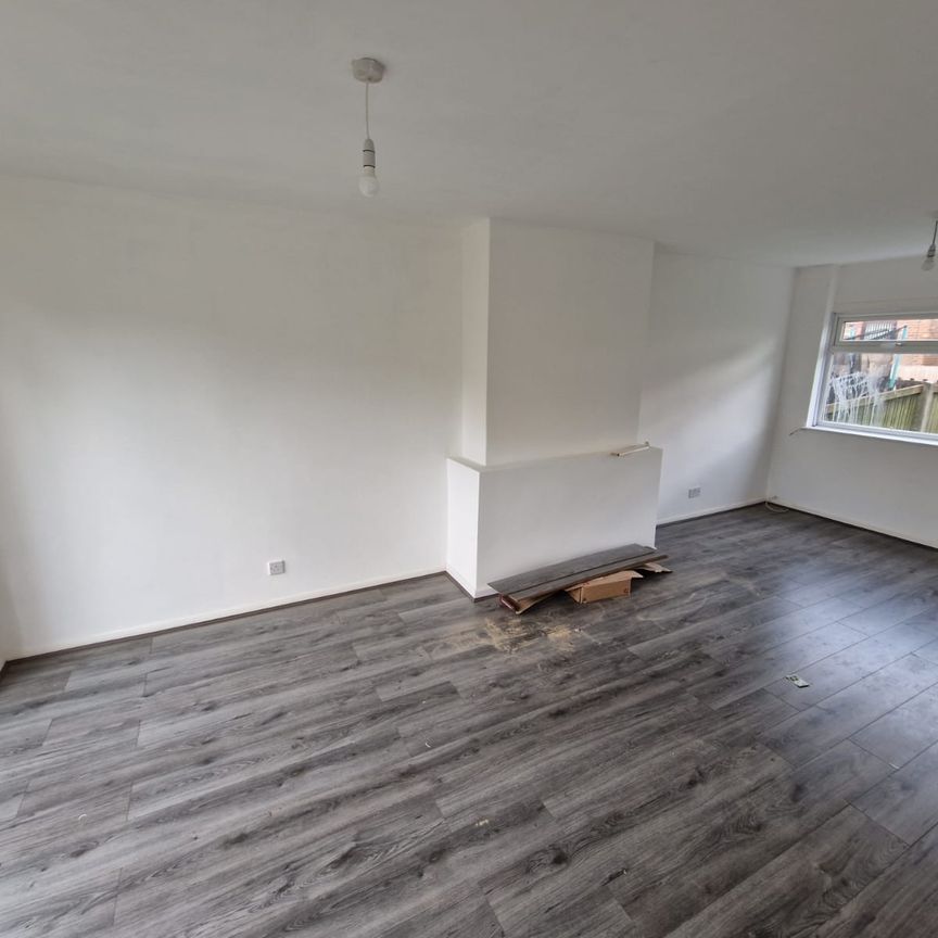 Heron Drive, Irlam - Photo 1