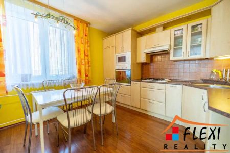 Pronájem prostorného bytu 3+1 s lodžií v druž.vl., 80,67 m - Photo 4