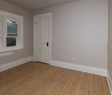 For Lease - 333 Millard Avenue Unit# Upper, Newmarket, Ontario - Photo 5