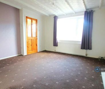 4 bedroom detached house to rent - Photo 2