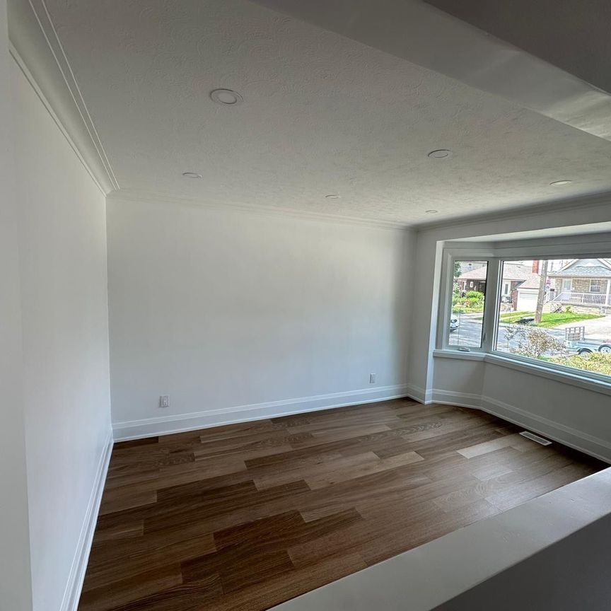 For Lease - 181 Bowie Avenue, Toronto, Ontario - Photo 1