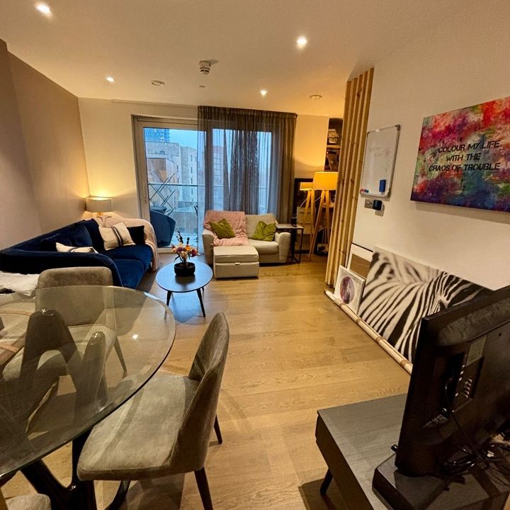 Room in a Shared Flat, Raglan House, SE17 - Photo 1