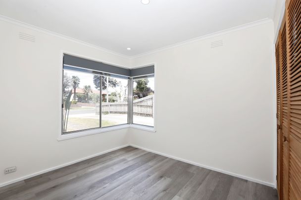 Spacious 3-Bedroom Home with Natural Light and Modern Amenities - Photo 1