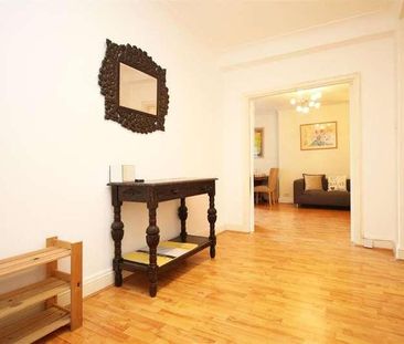 Hillfield Court, Belsize Park, London, NW3 - Photo 6