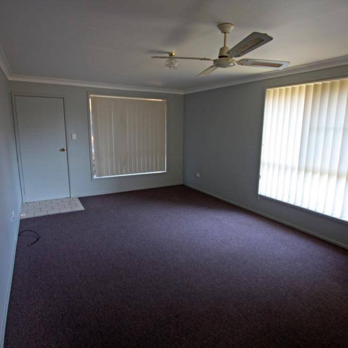 Refurbished private two bedroom villa with courtyard - Photo 1