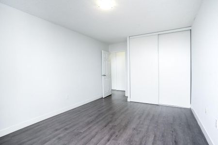 Davisville Village Apartments - Photo 4