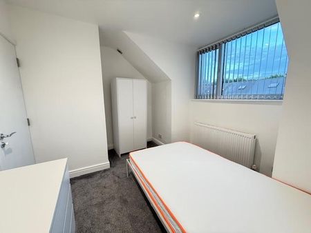 1 bedroom in a house share to rent - Photo 4