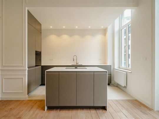 Appartement te huur - Photo 1