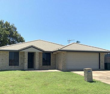 THE PERFECT BLEND OF SPACE & EASY LIVING - Photo 6