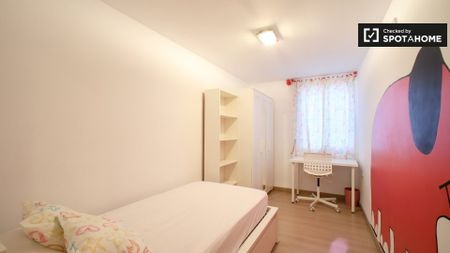 valencia, Valencian Community 46020 - Photo 3