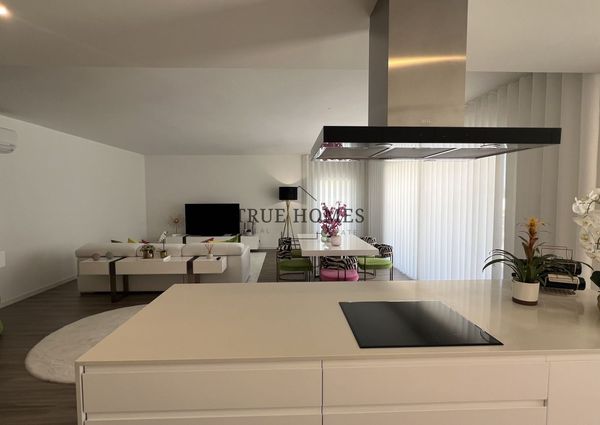 Apartamento T3 em Setúbal