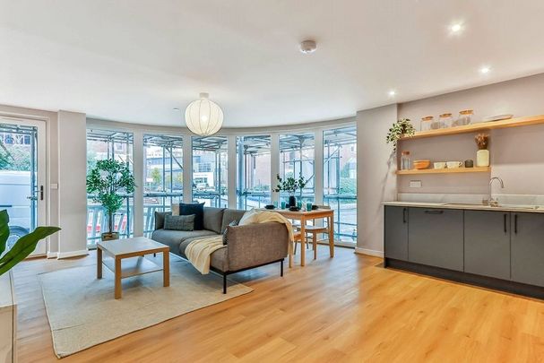 Madeira Road, Bournemouth, Dorset, BH1 - Photo 1