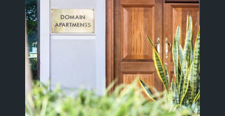 City Living with Harbour Views — Domain Apartments, Woolloomooloo - Photo 2