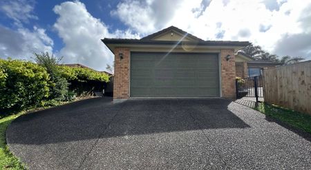 5 Berkshire Terrace, Massey - Photo 2