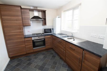 2 Bedroom Apartment - Photo 3
