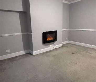 Church Street, Longwood, HD3 - Photo 2