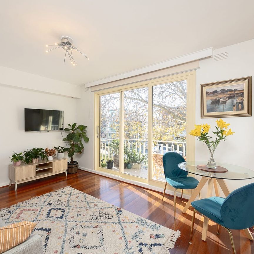 Sun-Filled Sensation, Blissful Bayside Location - Photo 1