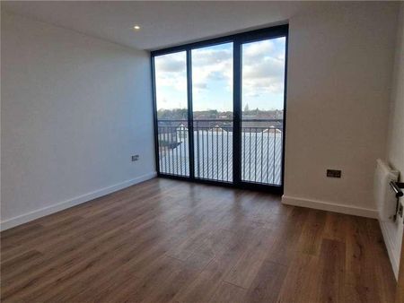 Tealing Drive, Epsom, Surrey, KT19 - Photo 4