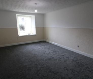 3 bedroom flat to rent - Photo 5
