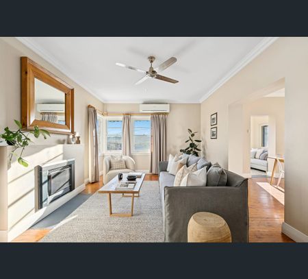 10 Regent Street, Cessnock, NSW 2325 - Photo 3