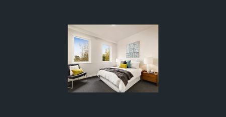 HUGE TWO BEDROOM TOP FLOOR APARTMENT WITH AMAZING CITY VIEWS - Photo 2