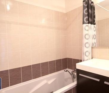 Location Appartement 2 pièces 47m² ST ETIENNE 42000 - Photo 5