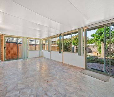 19 Roope Crescent, Calwell - Photo 6