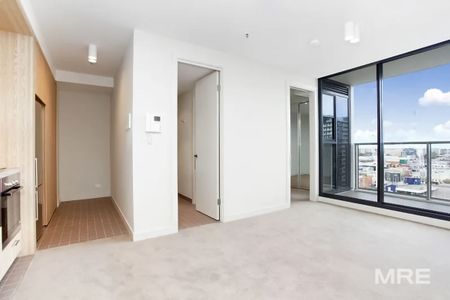 1001/50 Claremont Street, South Yarra - Photo 3