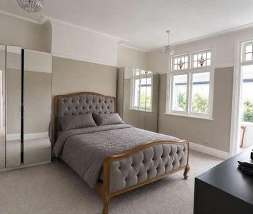 The Ridgeway, Westcliff-on-sea, SS0 - Photo 4