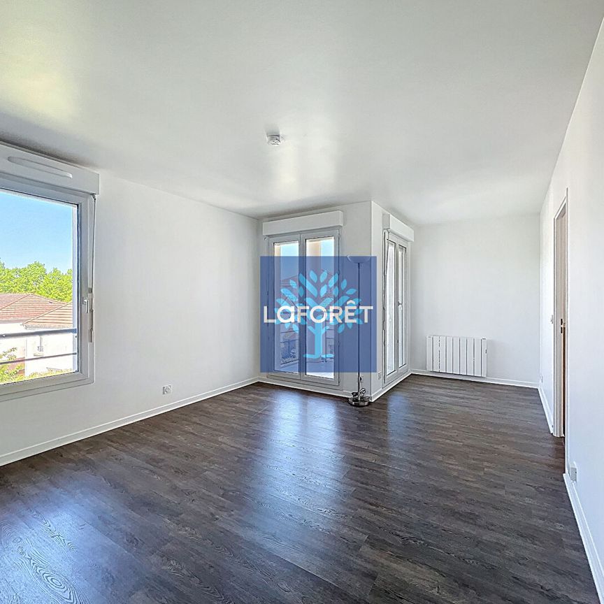 Apartment - Photo 1