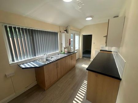 Birchfield Road, Redditch - Photo 2