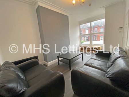 4 Bedroom End Terraced House for rent in Beechwood Mount - Photo 2