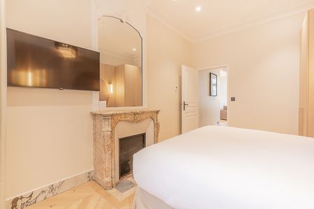 Tout savoir sur cet appartement dans le quartier Rennes, à Paris 6ème - Photo 3