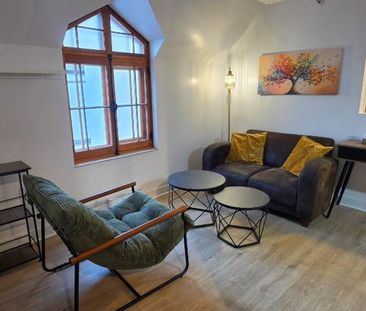 Loft meublé tout inclus + locker 560 pieds carrés vieux port de Québec - Photo 3