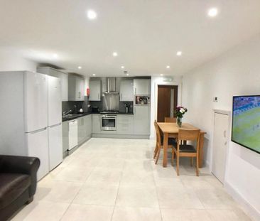 1 bedroom house of multiple occupation to rent - Photo 1