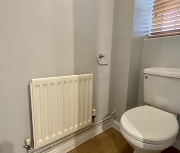 3 bedroom semi-detached house to rent - Photo 2