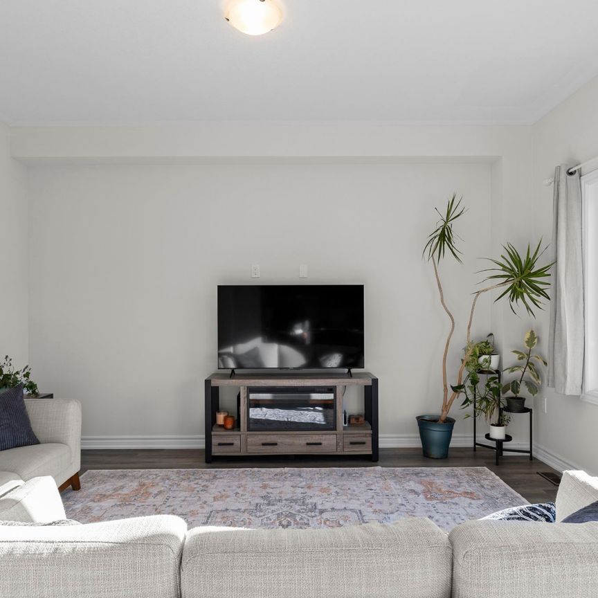 For Lease - 340 Mceachern Lane, Gravenhurst, Ontario - Photo 1