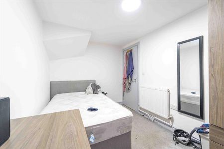 6 bedroom house to rent - Photo 3