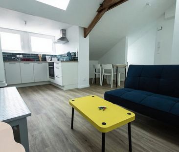 Place Jean Jaurès - Photo 2