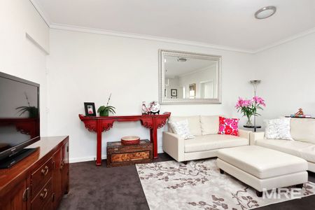 24/30 Mona Place, South Yarra - Photo 5